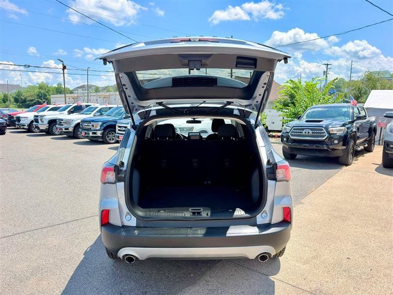 Used 2022 Ford Escape SE AWD/4WD image 4