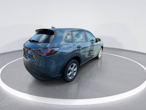 Used 2023 Honda HR-V LX image 8
