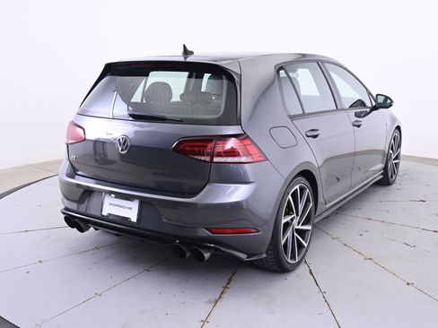 Used 2018 Volkswagen Golf R 4-Door image 7