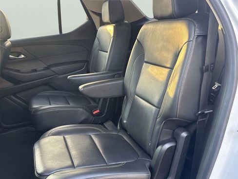Used 2019 Chevrolet Traverse LT w/ LT Premium Package image 15