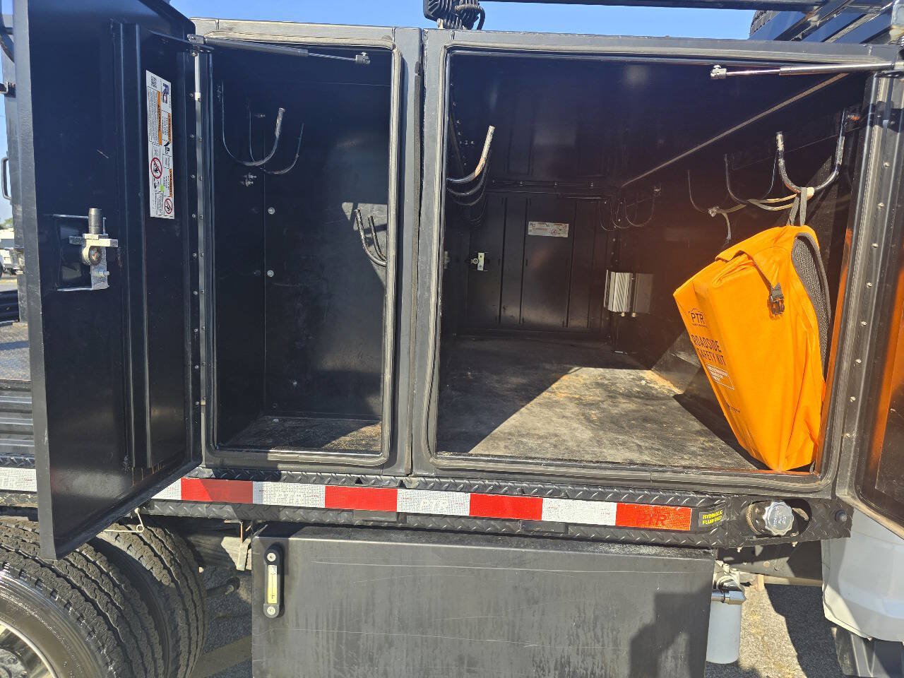 Used 2022 RAM 5500 Tradesman w/ Max Tow Package AWD/4WD image 20