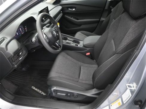 New 2025 Honda Accord SE image 9