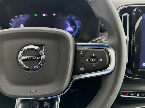Used 2023 Volvo XC40 Recharge Plus AWD/4WD image 47