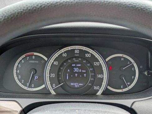 Used 2016 Honda Accord EX image 10