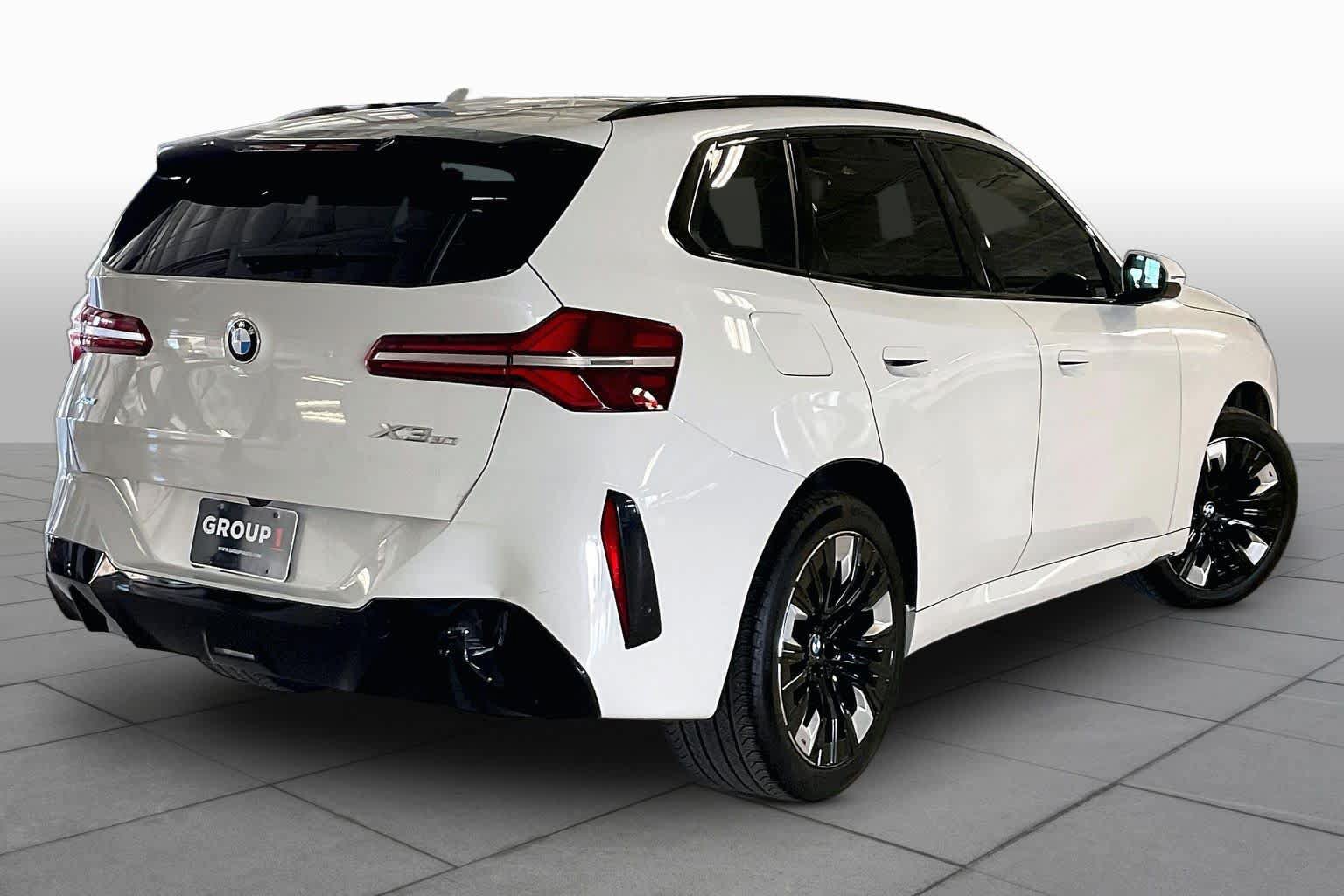 Used 2025 BMW X3 xDrive30i w/ Premium Package AWD/4WD image 12