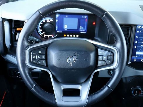 Used 2022 Ford Bronco Badlands image 26