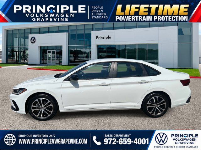 Used 2026 Volkswagen Jetta Sport FWD image 5