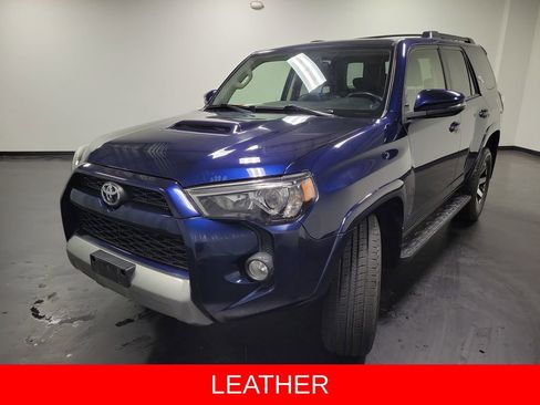 Used 2019 Toyota 4Runner TRD Off-Road Premium AWD/4WD image 4