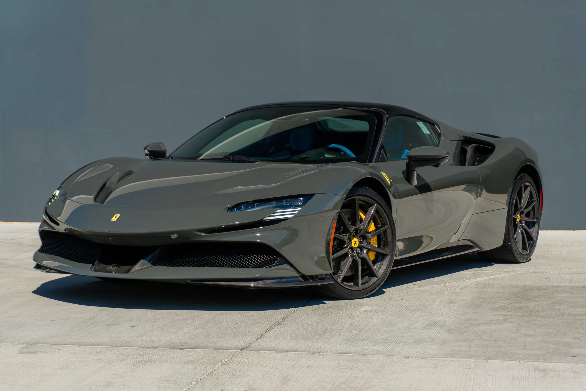 Used 2025 Ferrari SF90 Spider AWD/4WD image 3
