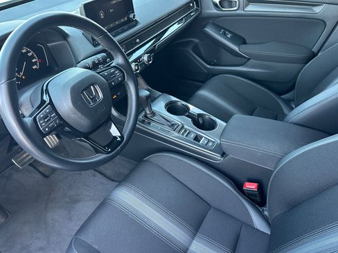 Used 2024 Honda Civic Sport image 9