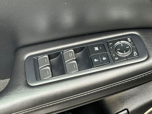 Used 2019 Lexus RX 350L w/ Premium Package image 13