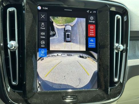 New 2026 Volvo XC40 B4 Plus w/ Protection Package Premier image 4