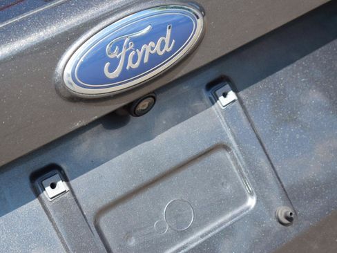 Used 2018 Ford Escape SE FWD image 13