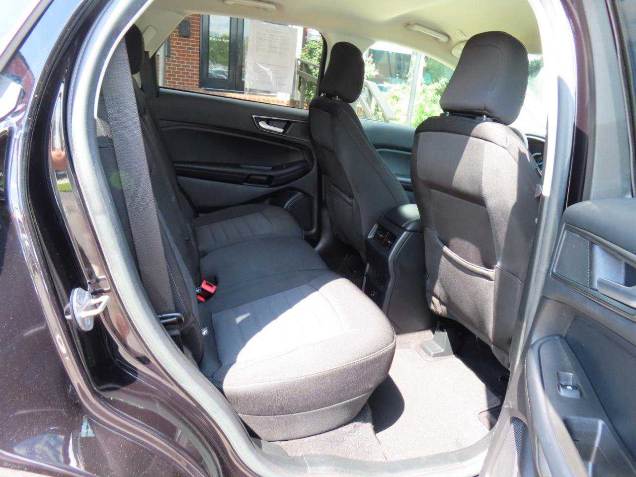 Used 2021 Ford Edge SE FWD image 20