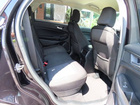 Used 2021 Ford Edge SE FWD image 20