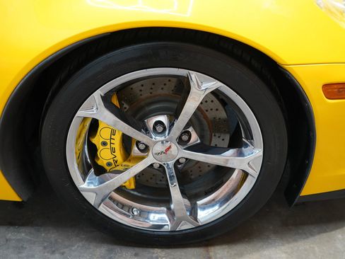 Used 2011 Chevrolet Corvette Grand Sport w/ Preferred Equipment Group image 65