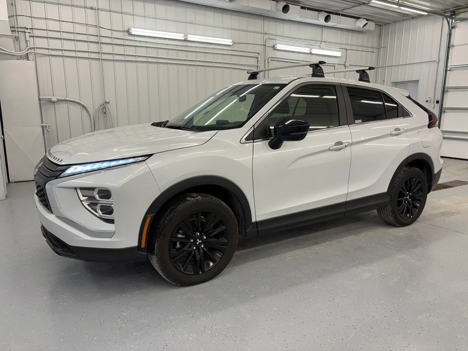 Used 2024 Mitsubishi Eclipse Cross LE AWD/4WD image 9