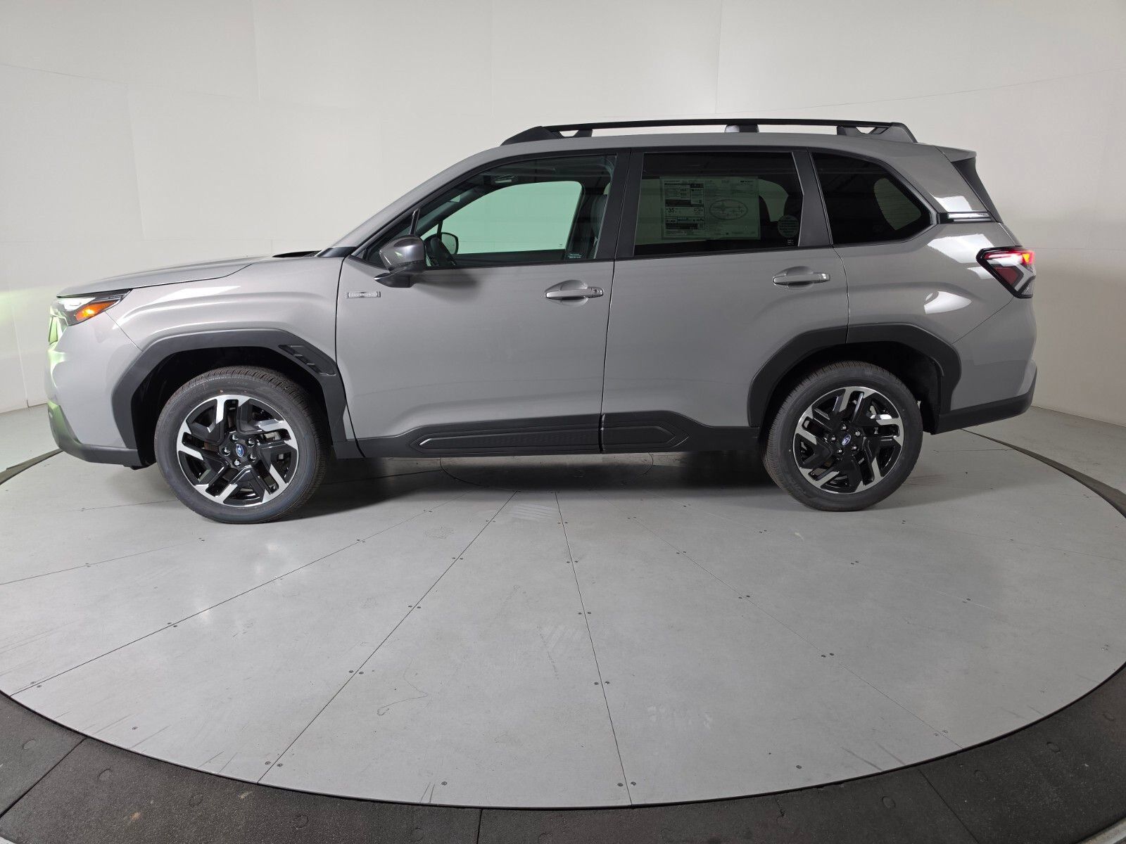 New 2026 Subaru Forester Premium AWD/4WD image 2