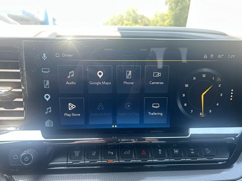 Used 2025 Chevrolet Silverado 2500 ZR2 w/ Technology Package AWD/4WD image 26