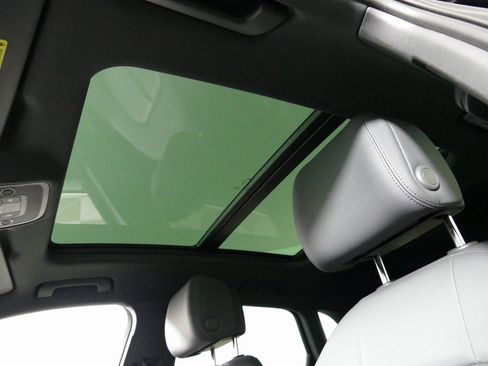 Used 2024 Audi Q3 2.0T Premium image 23