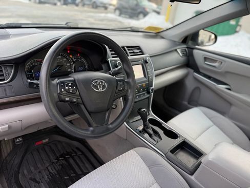 Used 2015 Toyota Camry LE FWD image 16