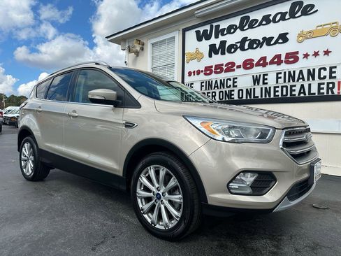 Used 2017 Ford Escape Titanium image 7