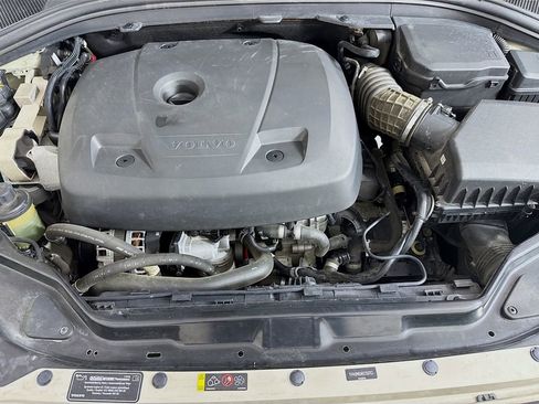 Used 2017 Volvo XC60 T6 Inscription w/ Preferred Option Package image 39