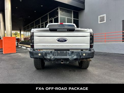 Used 2019 Ford F250 Lariat w/ Lariat Value Package image 7