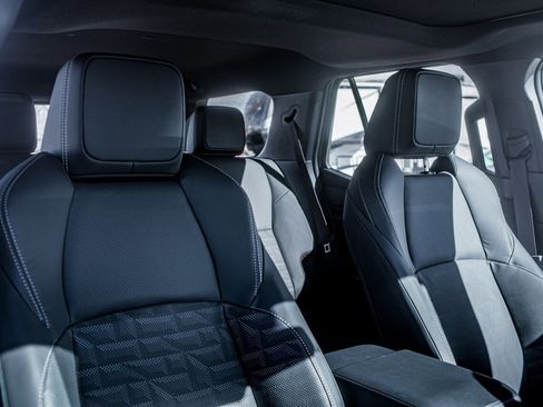 Used 2025 Toyota 4Runner TRD Off-Road Premium image 49