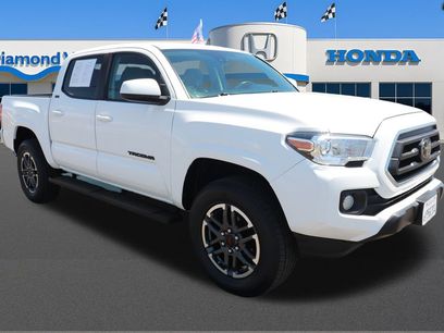 Used 2021 Toyota Tacoma SR5 w/ Blackout Package (TMS)