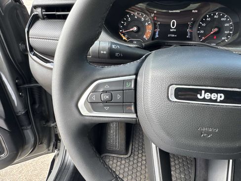 Used 2023 Jeep Compass Altitude w/ Sun and Sound Group image 40