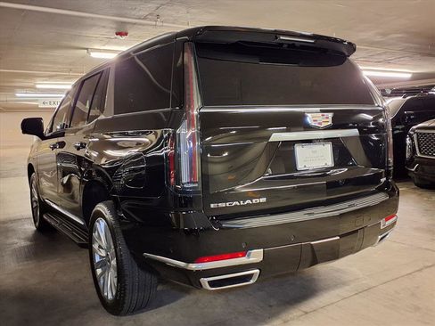 Used 2026 Cadillac Escalade 4WD image 10