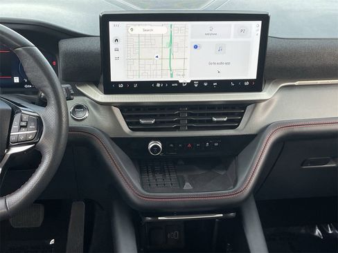 Used 2025 Ford Explorer ST-Line w/ Premium Package image 14