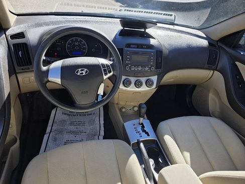 Used 2009 Hyundai Elantra GLS FWD image 11