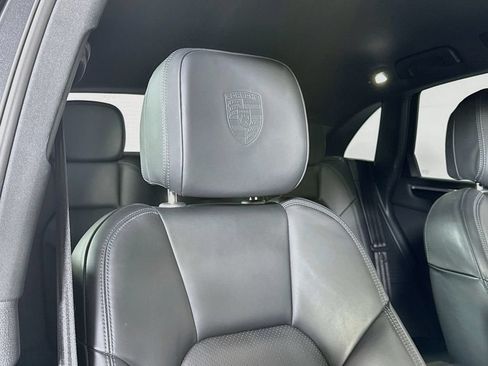 Certified 2021 Porsche Macan S AWD/4WD image 23