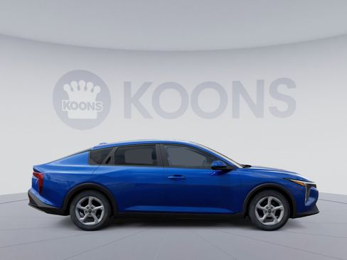 New 2025 Kia K4 LXS image 10