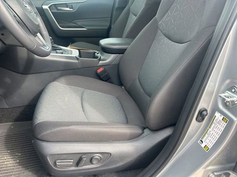 Certified 2025 Toyota RAV4 XLE w/ Convenience Package AWD/4WD image 13