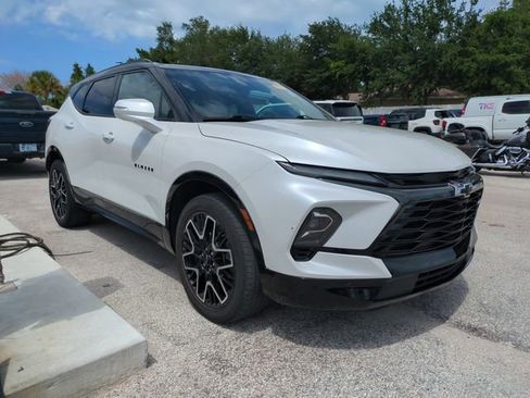 Certified 2023 Chevrolet Blazer RS w/ Driver Confidence II Package FWD image 2