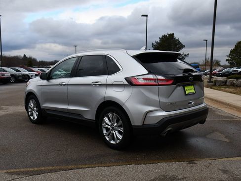 Used 2019 Ford Edge Titanium w/ Cold Weather Package image 4