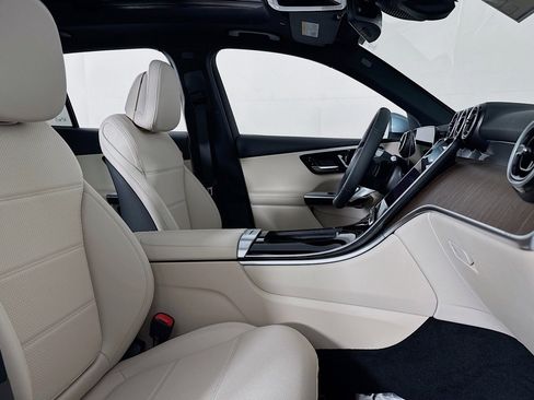 New 2026 Mercedes-Benz GLC 350e 4MATIC image 6