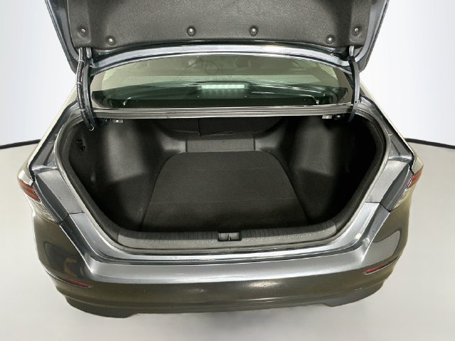 Certified 2025 Honda Accord SE image 30