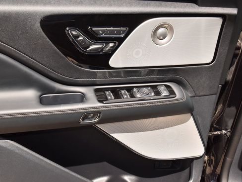 New 2025 Lincoln Aviator Reserve w/ Equipment Group 201A image 36