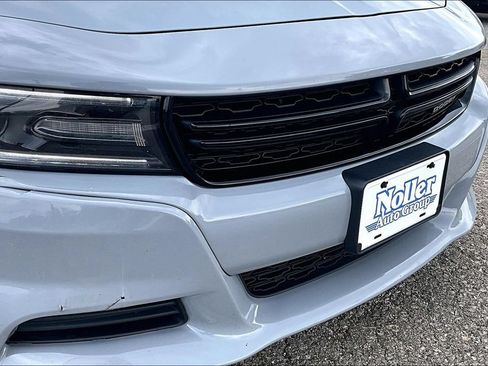 Used 2021 Dodge Charger SXT w/ Leather Interior Group RWD image 28