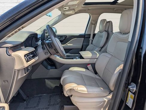 Used 2023 Lincoln Aviator Reserve w/ Equipment Group 201A AWD/4WD image 13