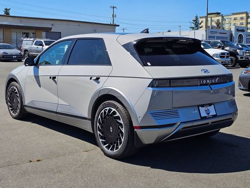 Used 2024 Hyundai Ioniq 5 Limited AWD/4WD image 5