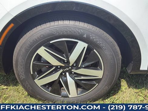 Used 2022 Kia Sorento S FWD image 41