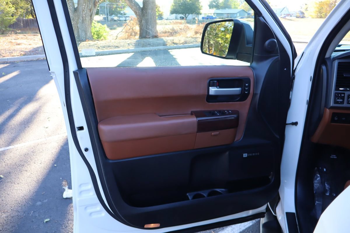 Used 2013 Toyota Sequoia Platinum AWD/4WD image 25