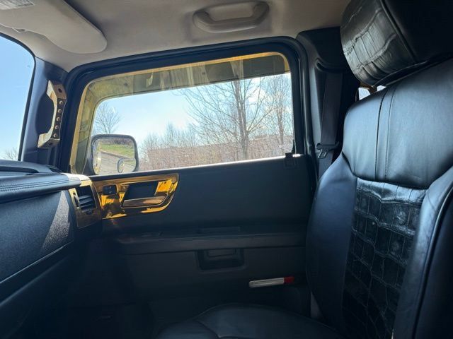 Used 2009 HUMMER H2 Luxury AWD/4WD image 12