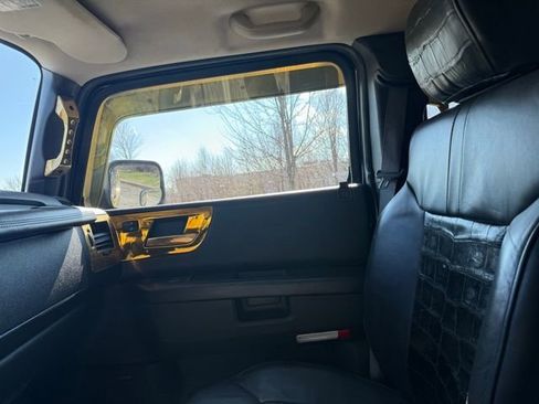 Used 2009 HUMMER H2 Luxury AWD/4WD image 12