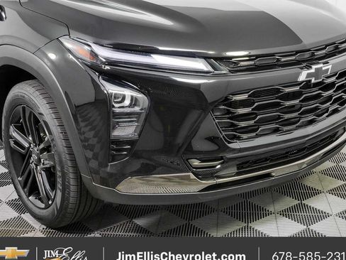 Certified 2025 Chevrolet Trax ACTIV w/ Driver Confidence Package FWD image 34